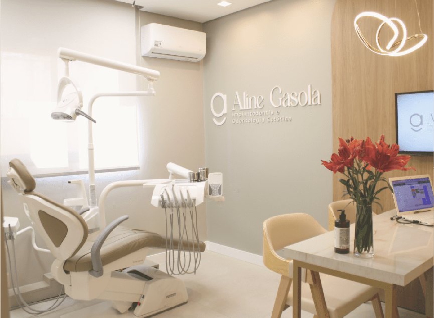 Consultório da Dra. Aline Gasola, implantodontia e odontologia estética, na tao odontologia